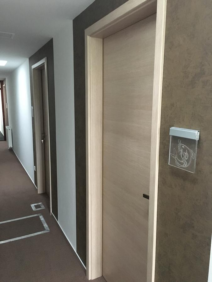 Tuenderfatyol**** Szallodahajo Abádszalók エクステリア 写真